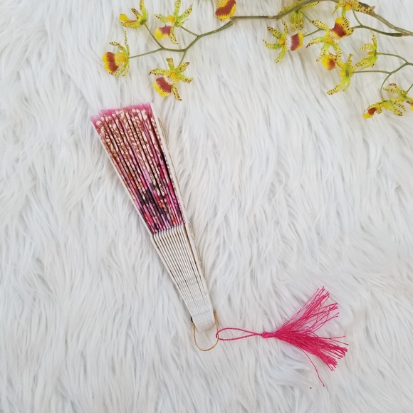 Pink and Gold Floral White Chinese Hand Fan. - Picture 7 of 9